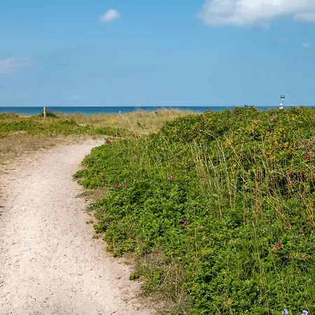 Architectdesigned 1976 Summer House Near Prázdninový dům